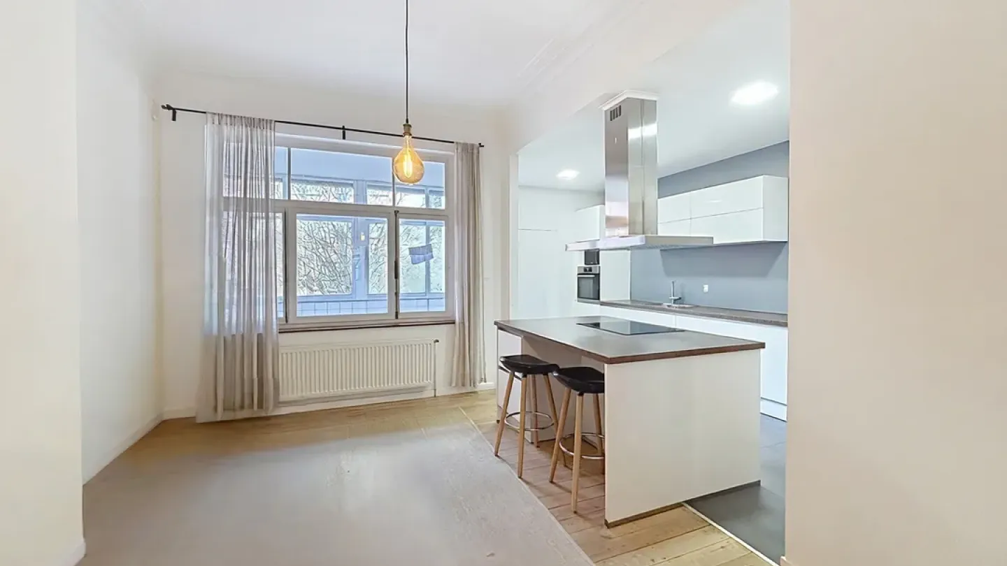 Spacious 5-Bedroom Apartment Block in Ganshoren, Brussels, Belgium - Image 1