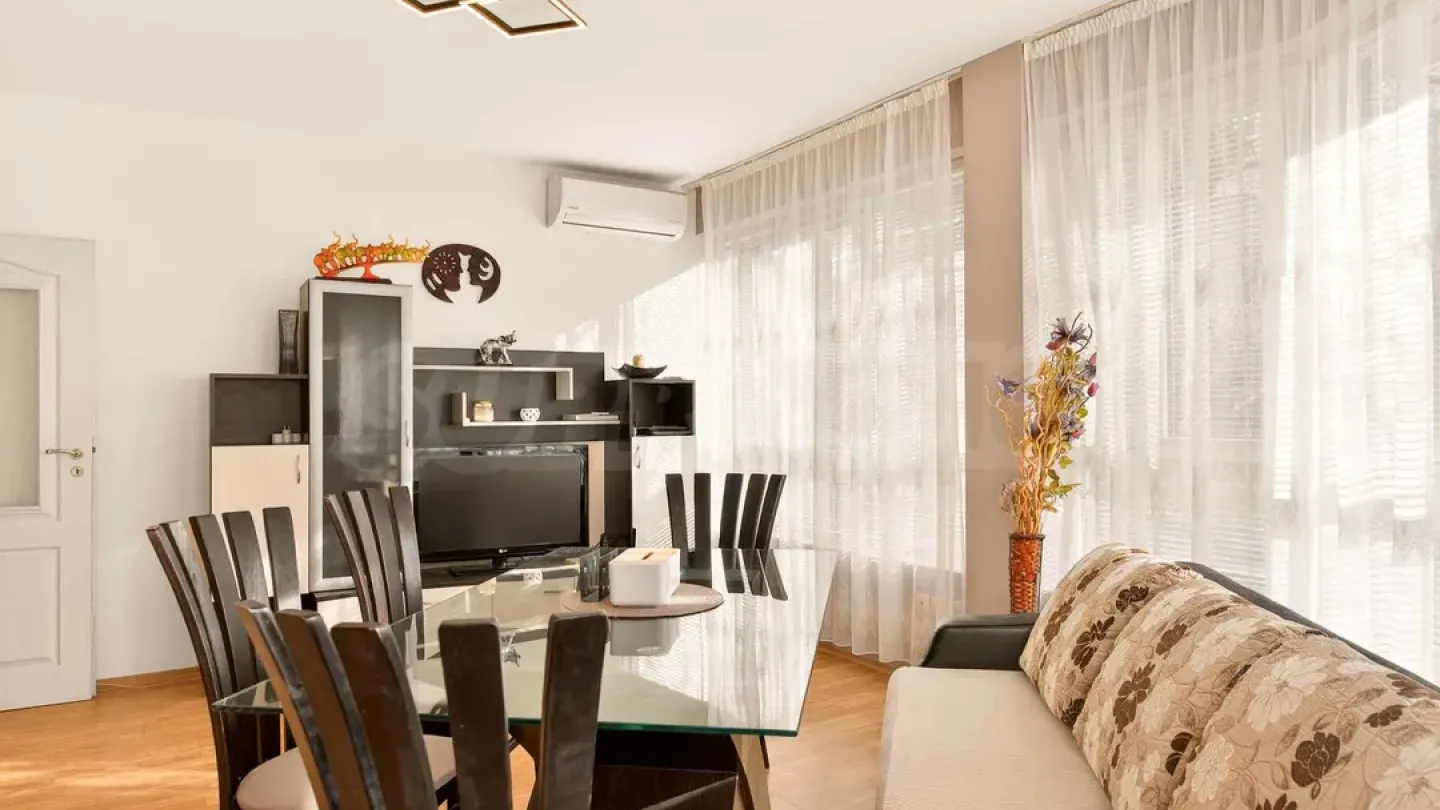 Spacious Fully Furnished Apartment in Varna's "Zimno Kino Trakia" - Image 2