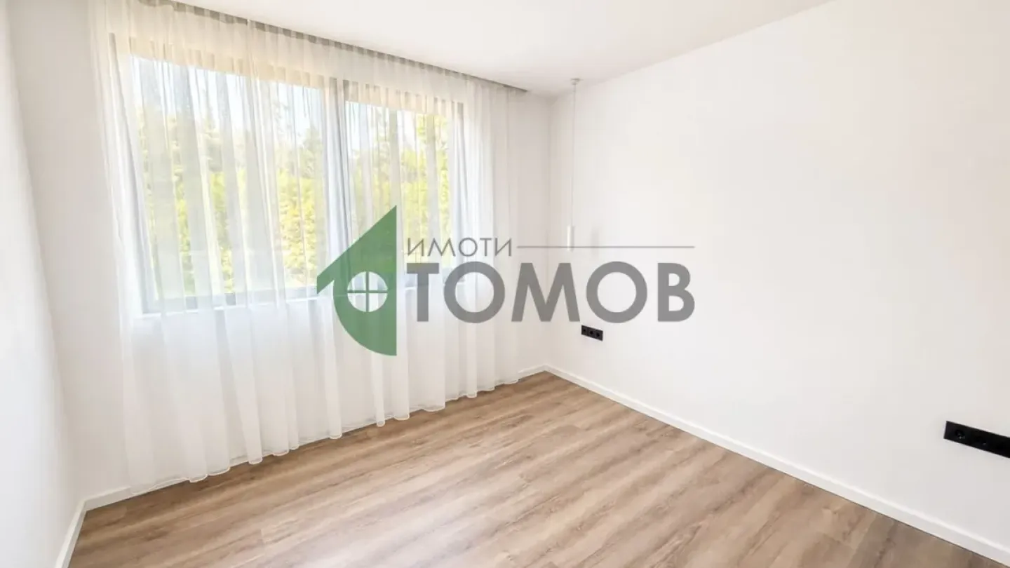 Fully Renovated 2-Bedroom Apartment in Stara Zagora – Ideal Family Home - Image 2