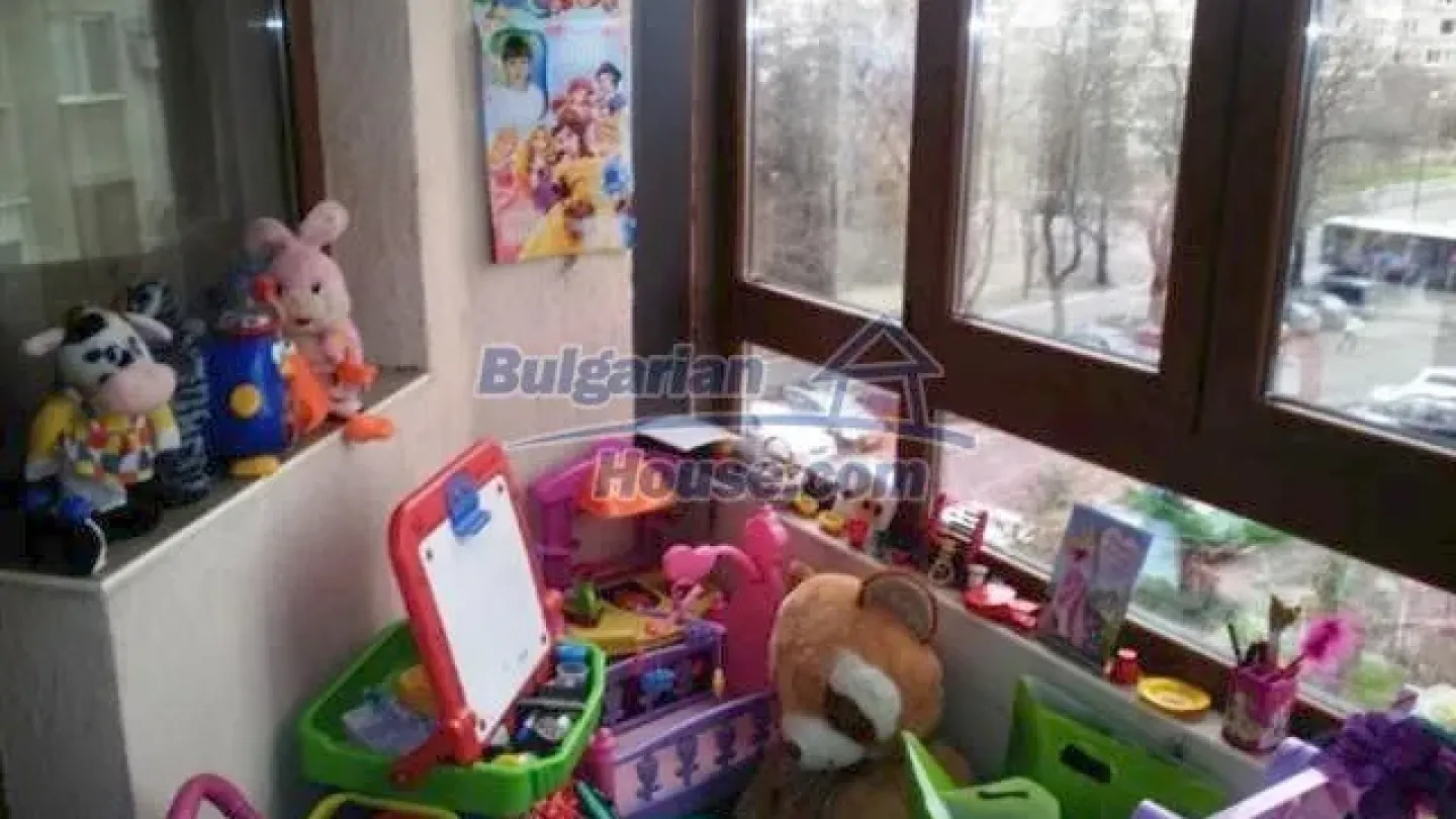 Luxurious Fully Furnished 2-Bedroom Apartment in Burgas City Center - Image 2
