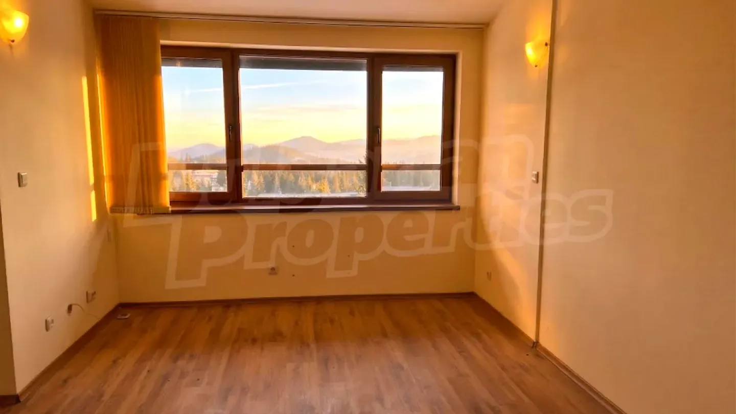 Panoramic One-Bedroom Apartment with Stunning Mountain Views in Pamporovo - Image 4