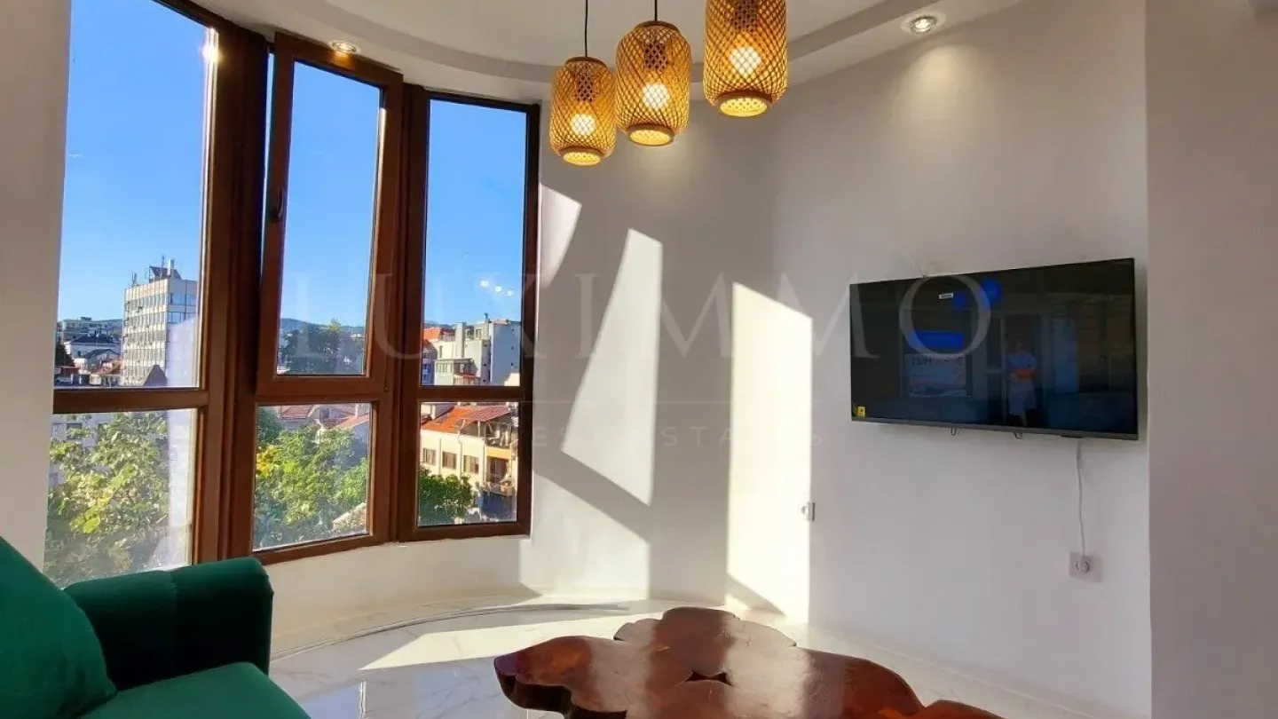 Stylish Fully Furnished 1-Bedroom Apartment in Varna's Center - Image 4