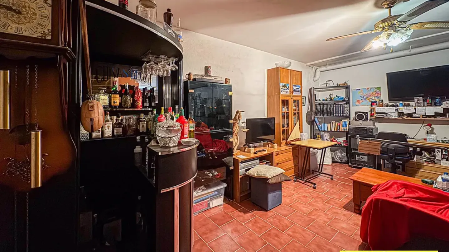 Spacious Triplex Apartment for Sale in Huércal de Almería - Image 3