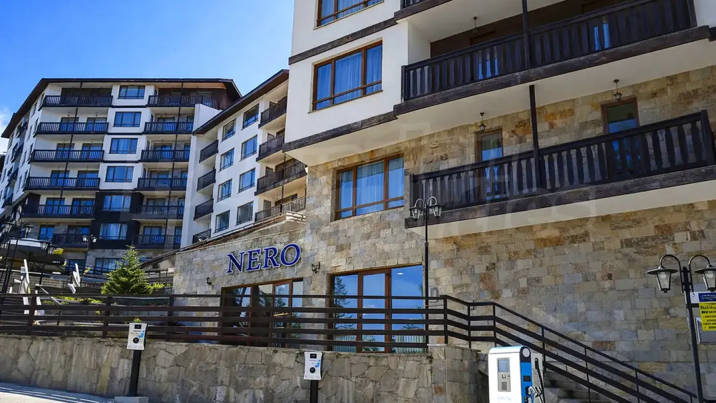 Panoramic One-Bedroom Apartment with Stunning Mountain Views in Pamporovo - Image 3