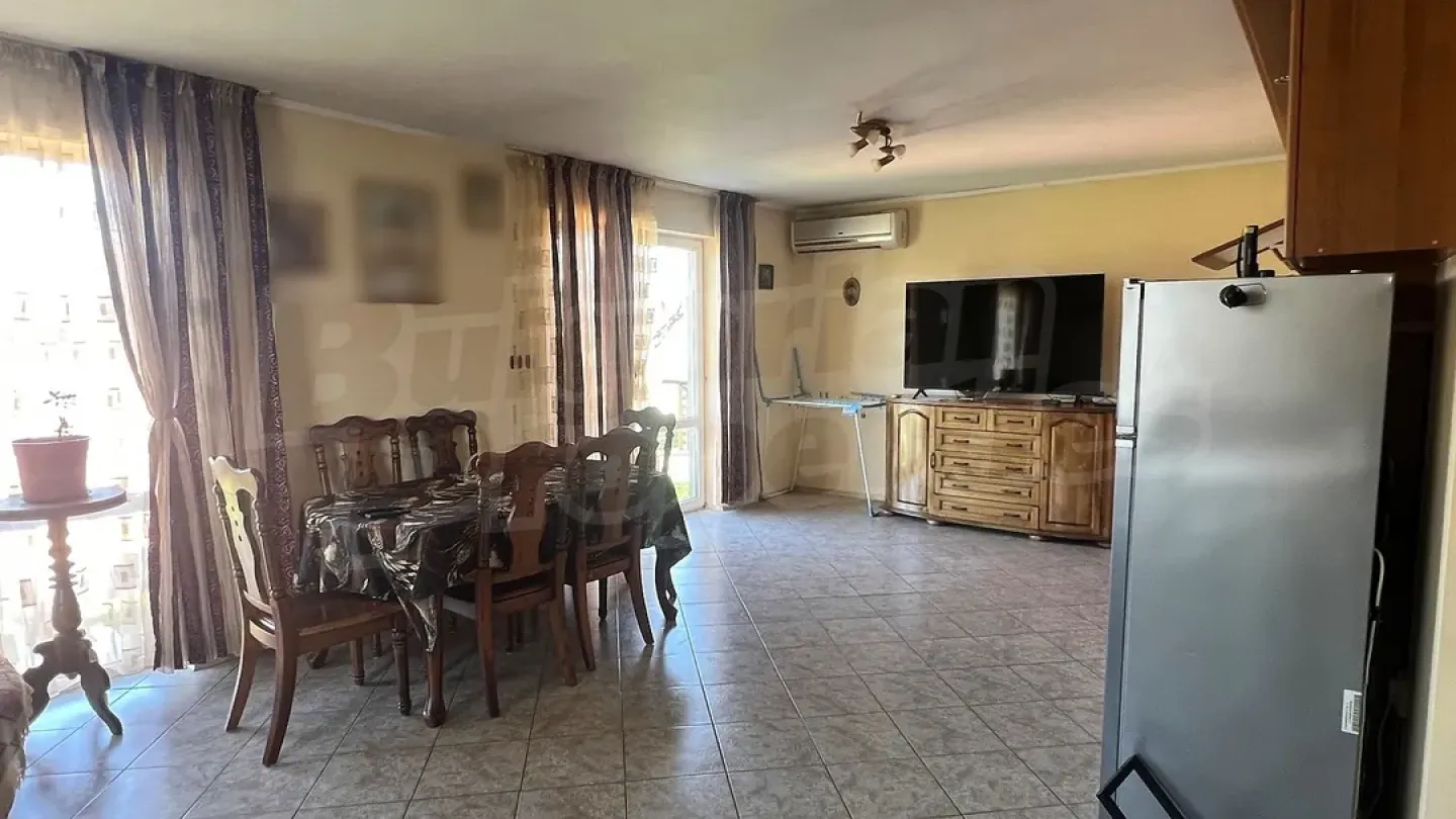 Spacious Single-Story Home Near Banya Village, Burgas Bulgaria - Image 4