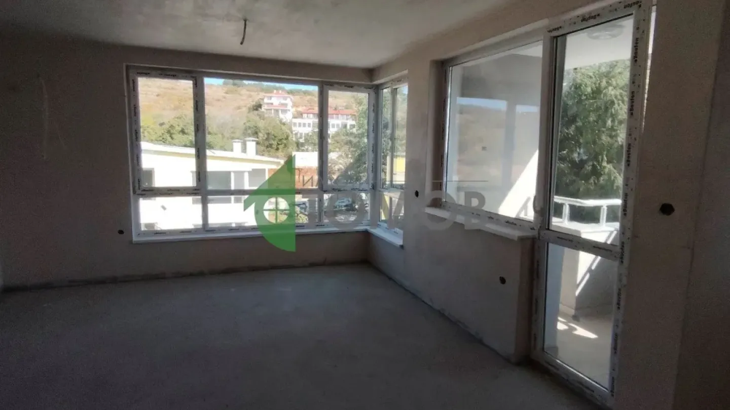 Spacious New Apartment in Sought-After Железник, Stara Zagora - Image 5