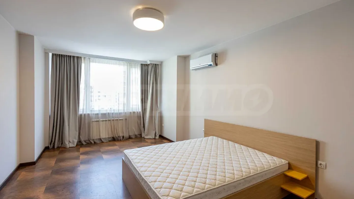 Luxury Sofia Apartment Near "Universiade" Hall - Image 2