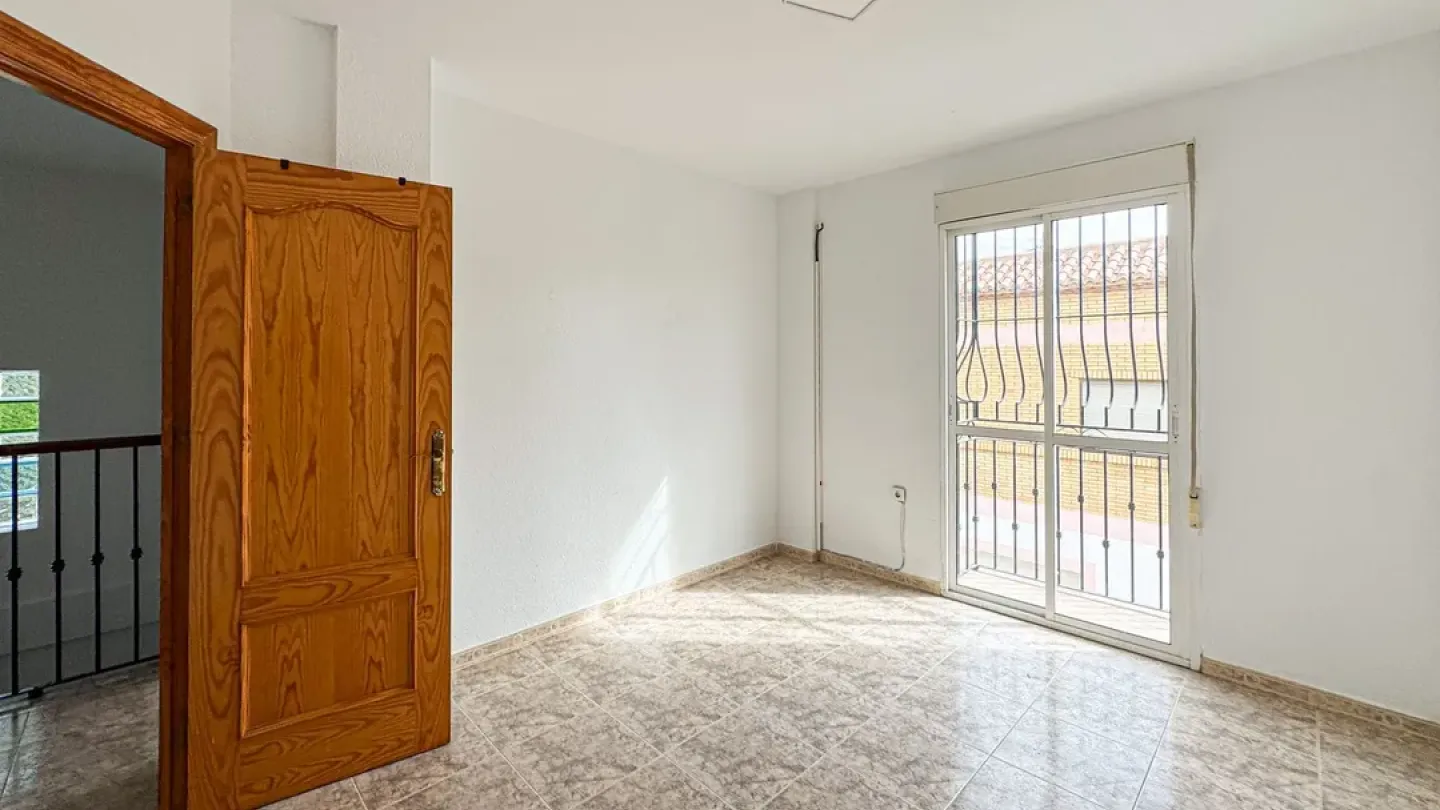 Spacious Duplex Apartment with Garage - Huércal de Almería - Image 4