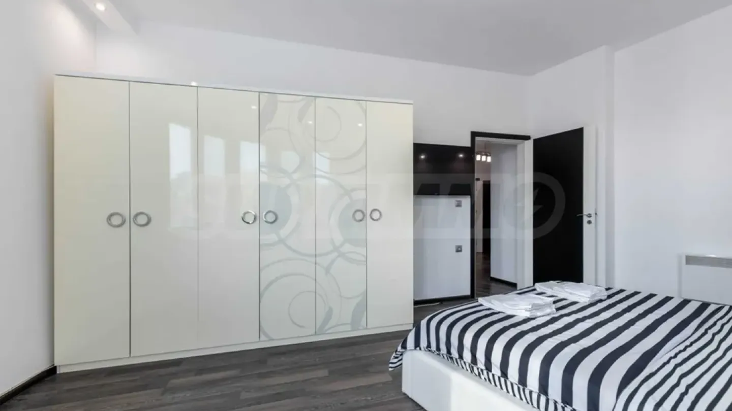 Apartment for rent in Varna - Image 3