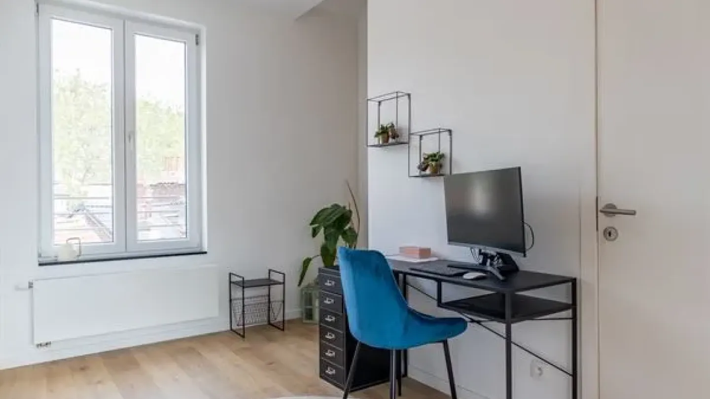 Charming Renovated 1 Bedroom Duplex Apartment Near Parc Duden, Vorst - Image 4