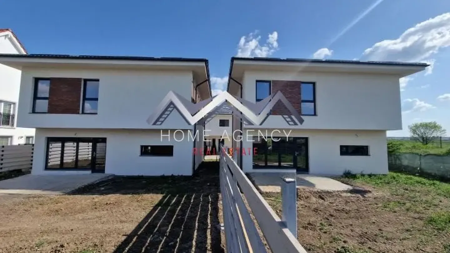 Spacious 4-Bedroom House in Otopeni with Modern Amenities - Image 5