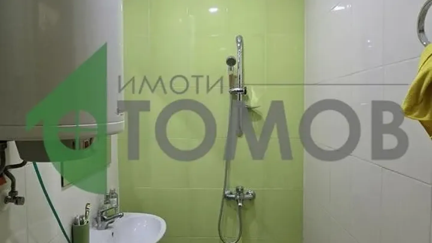 Spacious Fully Furnished 4-Bedroom Apartment in Stara Zagora Center - Image 2