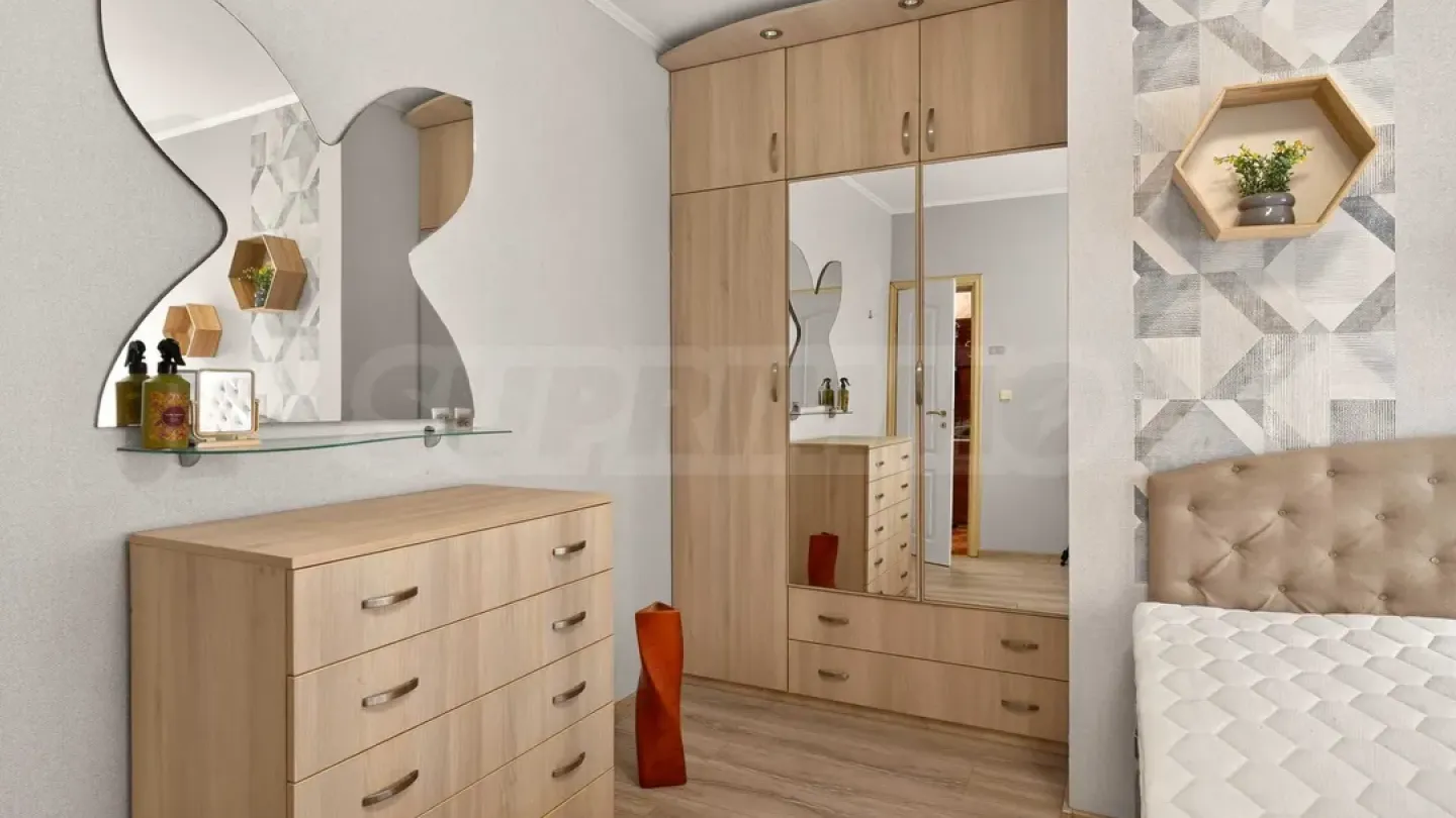 Spacious Fully Furnished Apartment in Varna's "Zimno Kino Trakia" - Image 5