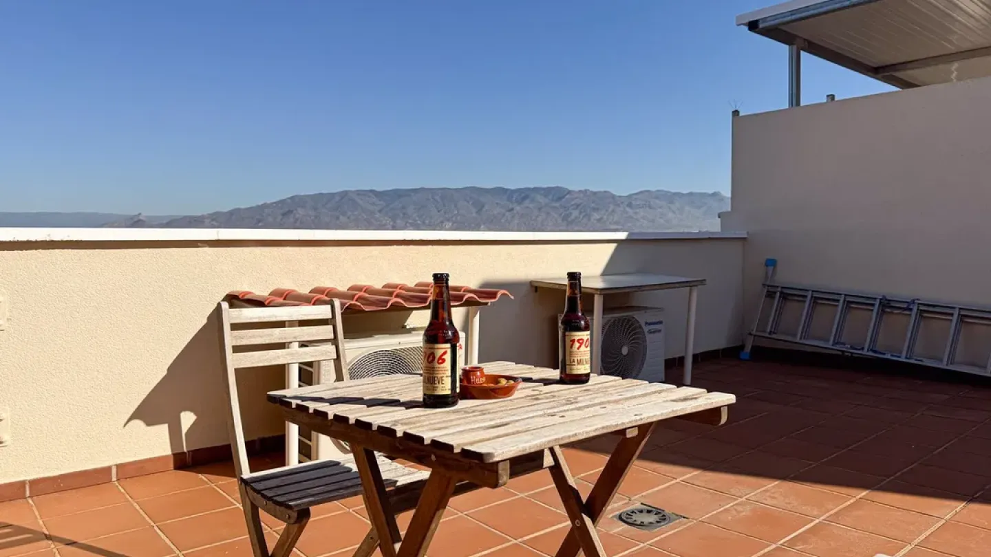 Spacious Triplex Apartment with 4 Bedrooms in Huércal de Almería - Image 2