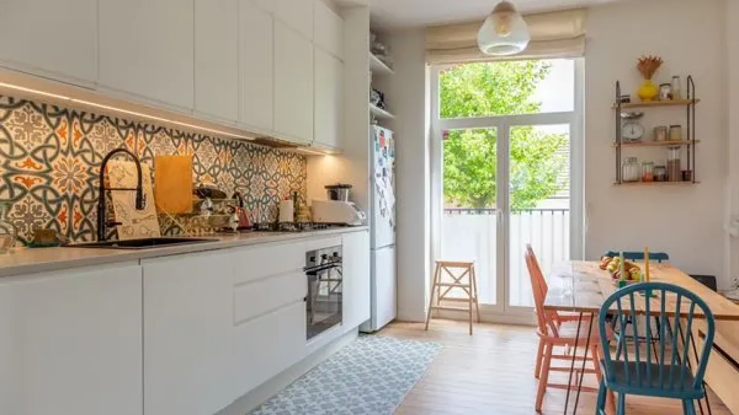 Charming 4-Bedroom House in Ukkel with Terrace and Garden - Image 1