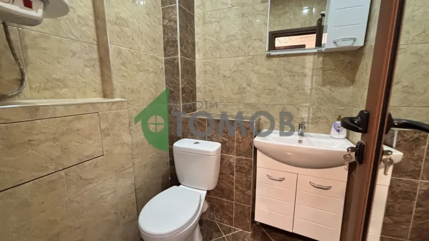 Fully Furnished 2-Bedroom Apartment Near Galleria Mall, Stara Zagora - Image 1