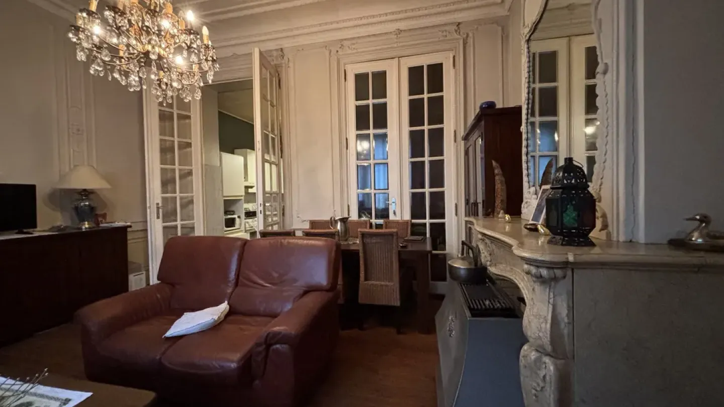 Spacious 5-Bedroom Apartment Building in Schaarbeek, Belgium - 408m2 - Image 3