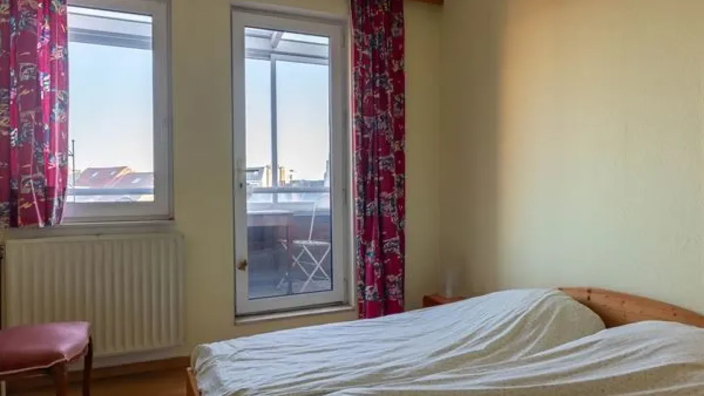 Charming Albert District Apartment with Terrace – 45m2 – Forest - Image 3