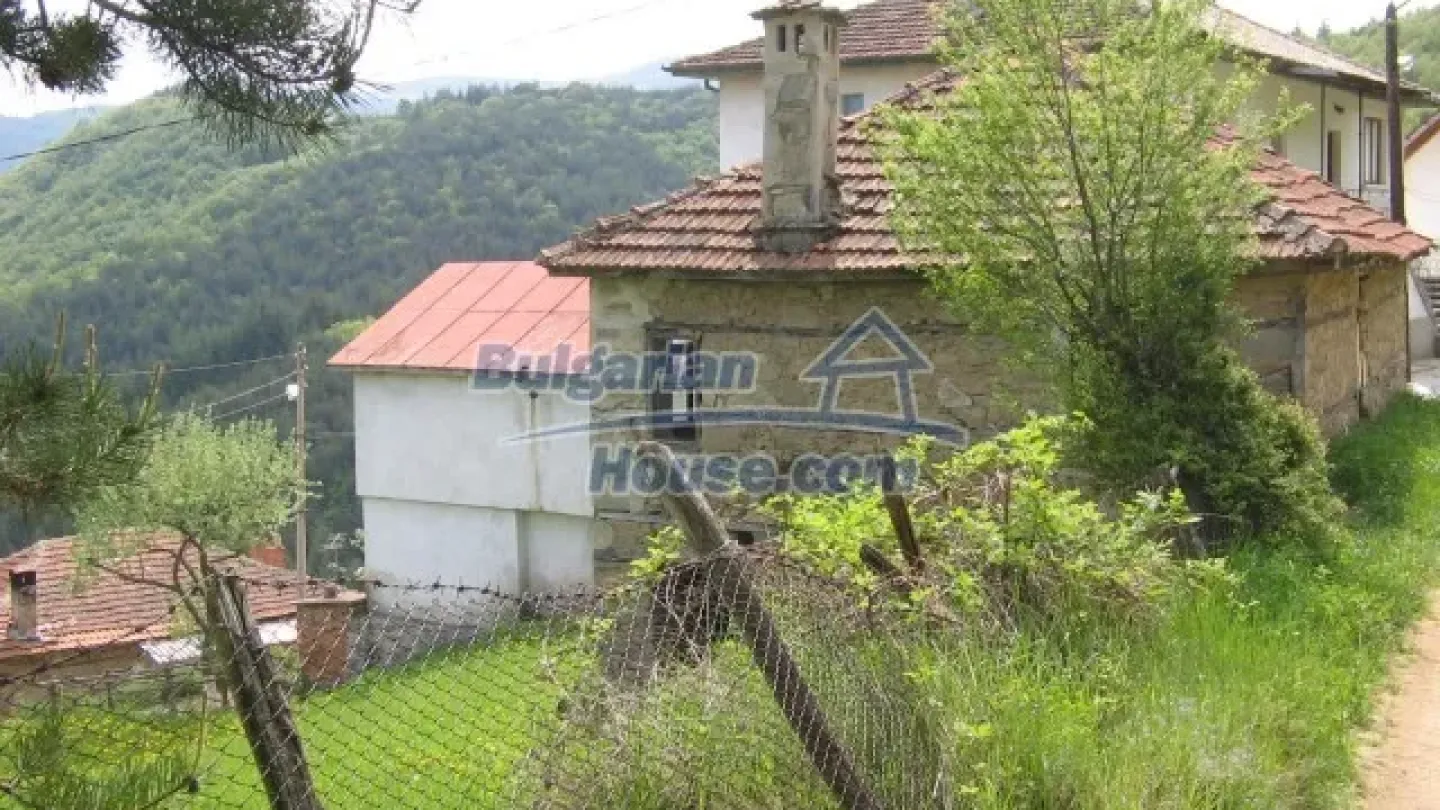 Spacious Two-Story House Near Pamporovo Spa Resort, Bulgaria - Image 3