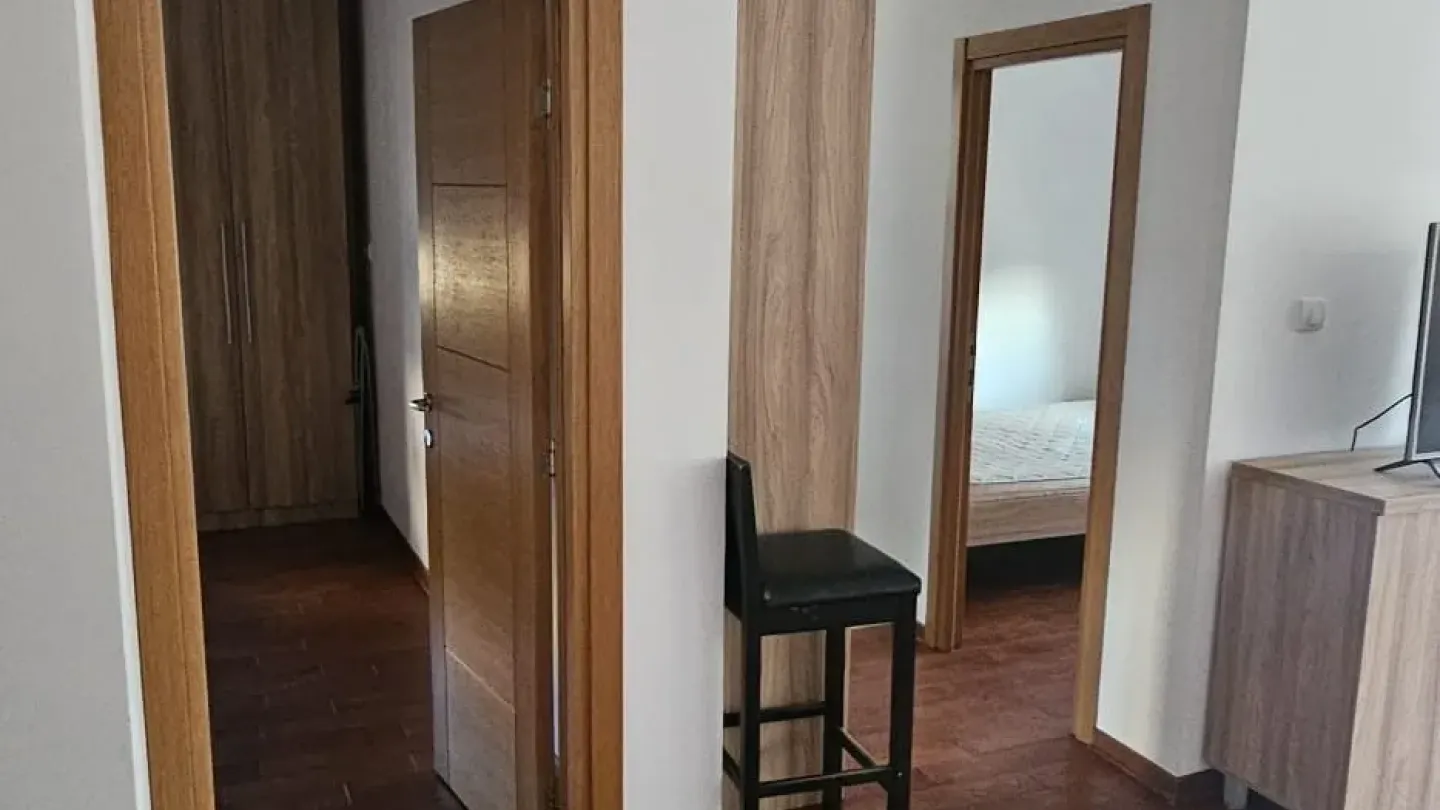 Spacious 3-Bedroom Apartment in New Belgrade, Zvezdara - Rent - Image 1