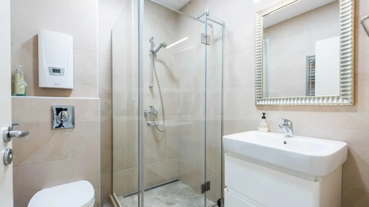 Sea View Apartment - Varna 'Briz' - 3 Beds - Image 4
