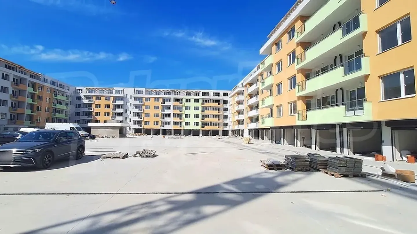 Modern 1-Bedroom Apartment in Plovdiv's South District - New Construction - Image 1