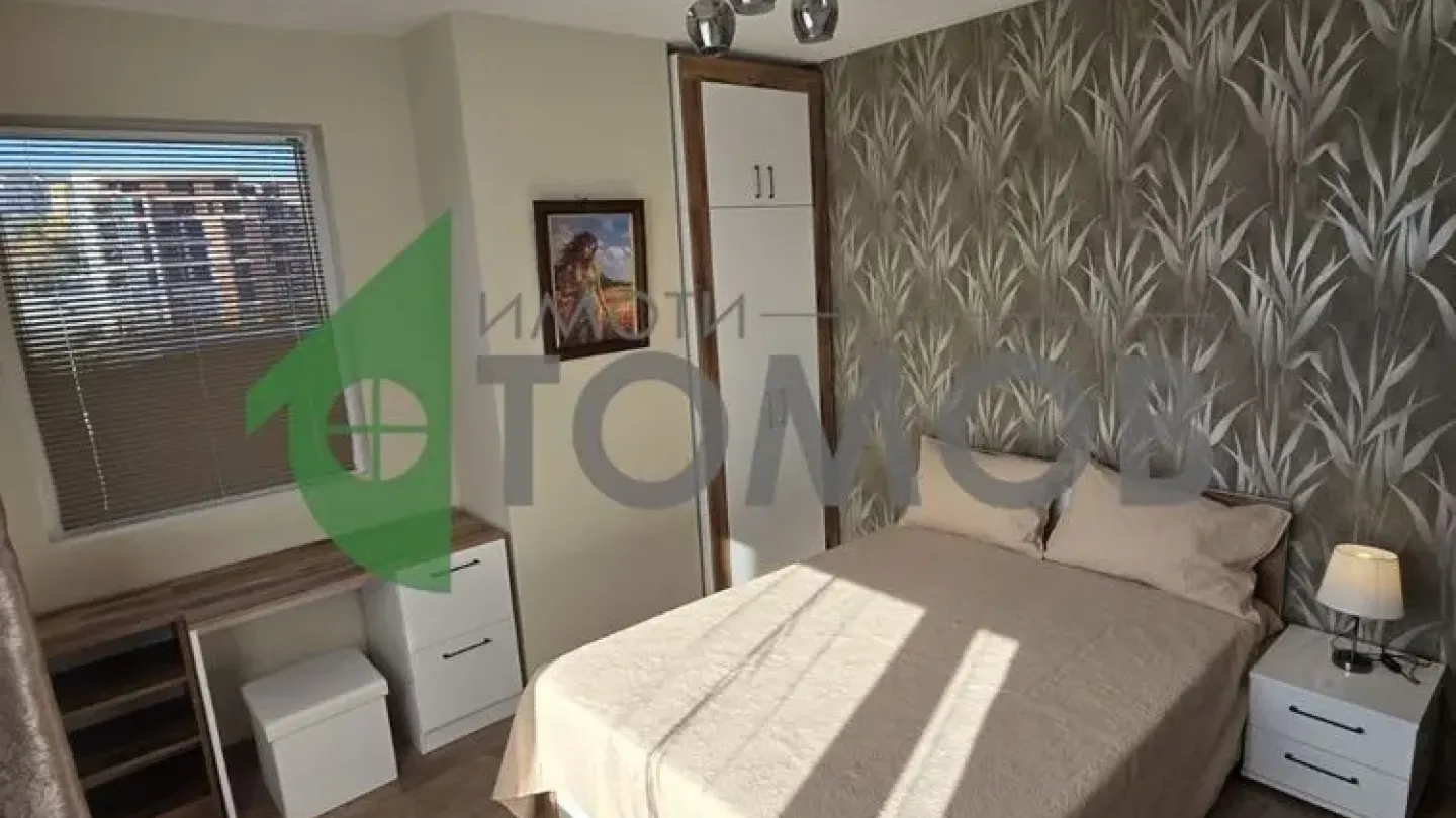 Spacious Fully Furnished Panorama Apartment with Terrace in Stara Zagora - Image 3