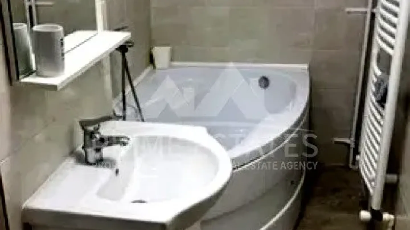Fully Furnished 2-Bedroom Bucharest Apartment Near Promenada Mall - Image 4