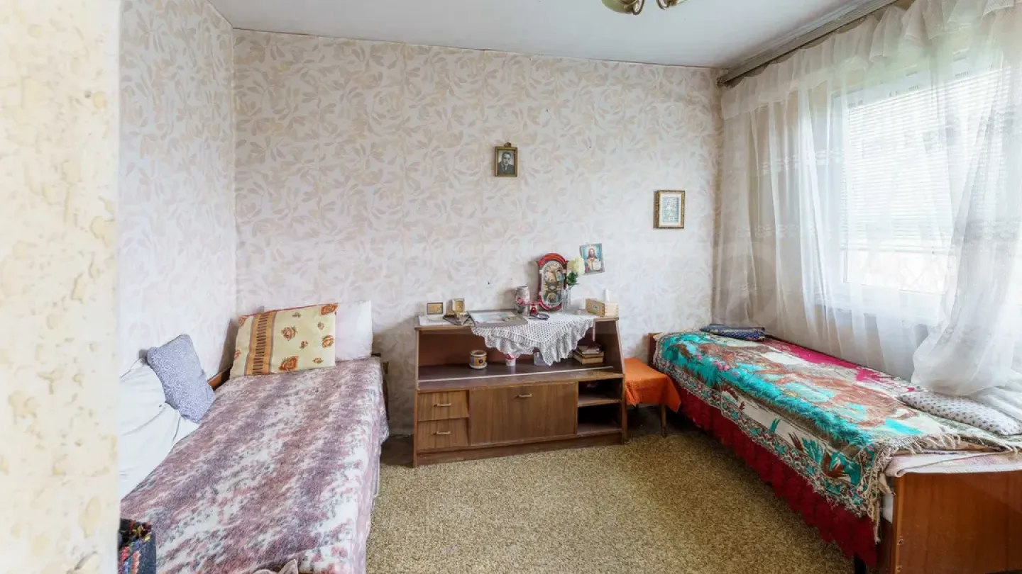 Sofia Apartment: Renovate &amp; Create Your Dream Home - Image 4