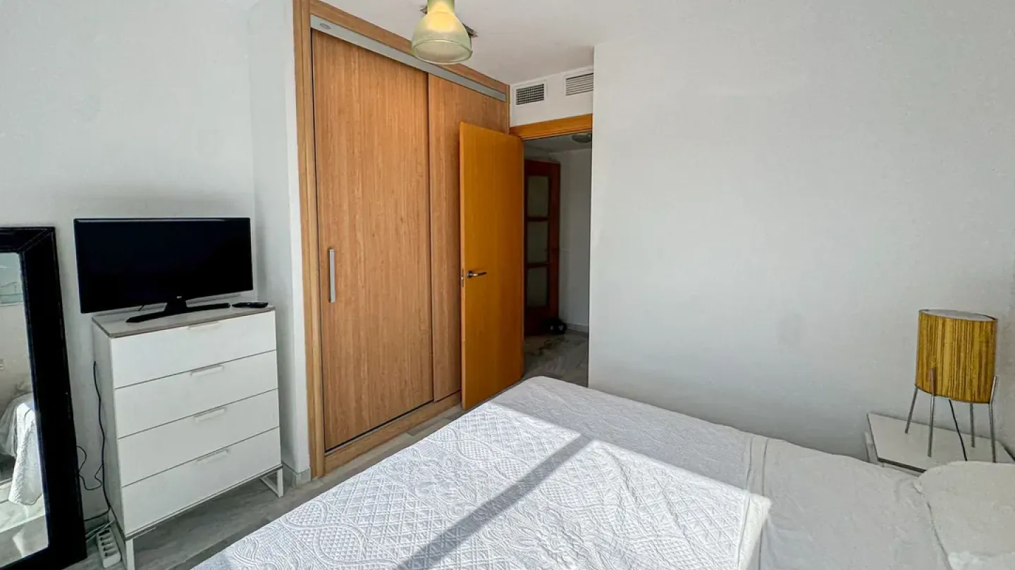 Spacious 2-Bedroom Apartment with Sea Views in Marina Serena Golf - Image 5