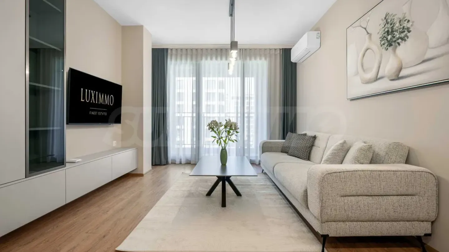 Stylish 2-Bedroom Apartment in Residential Park, Plovdiv - Image 4