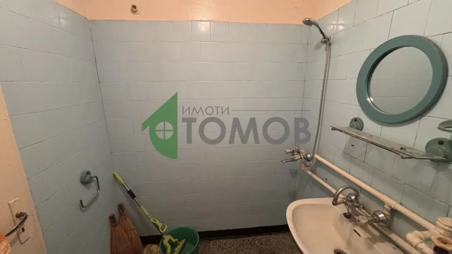 Spacious 2+1 Apartment in Stara Zagora – Great Location - Image 3