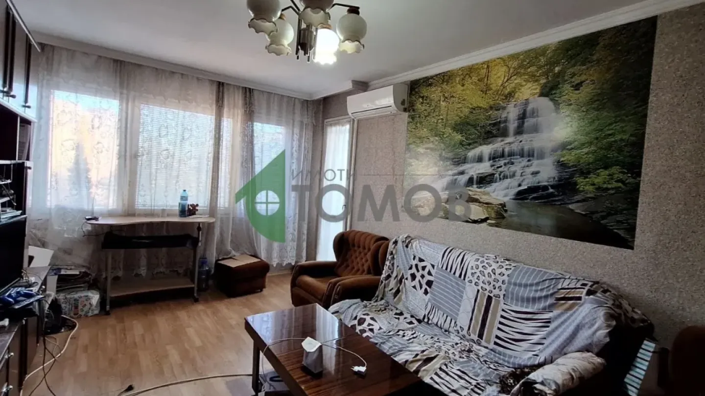 Spacious Three-Bedroom Apartment in Slavyanov, Stara Zagora - €92,000 - Image 2