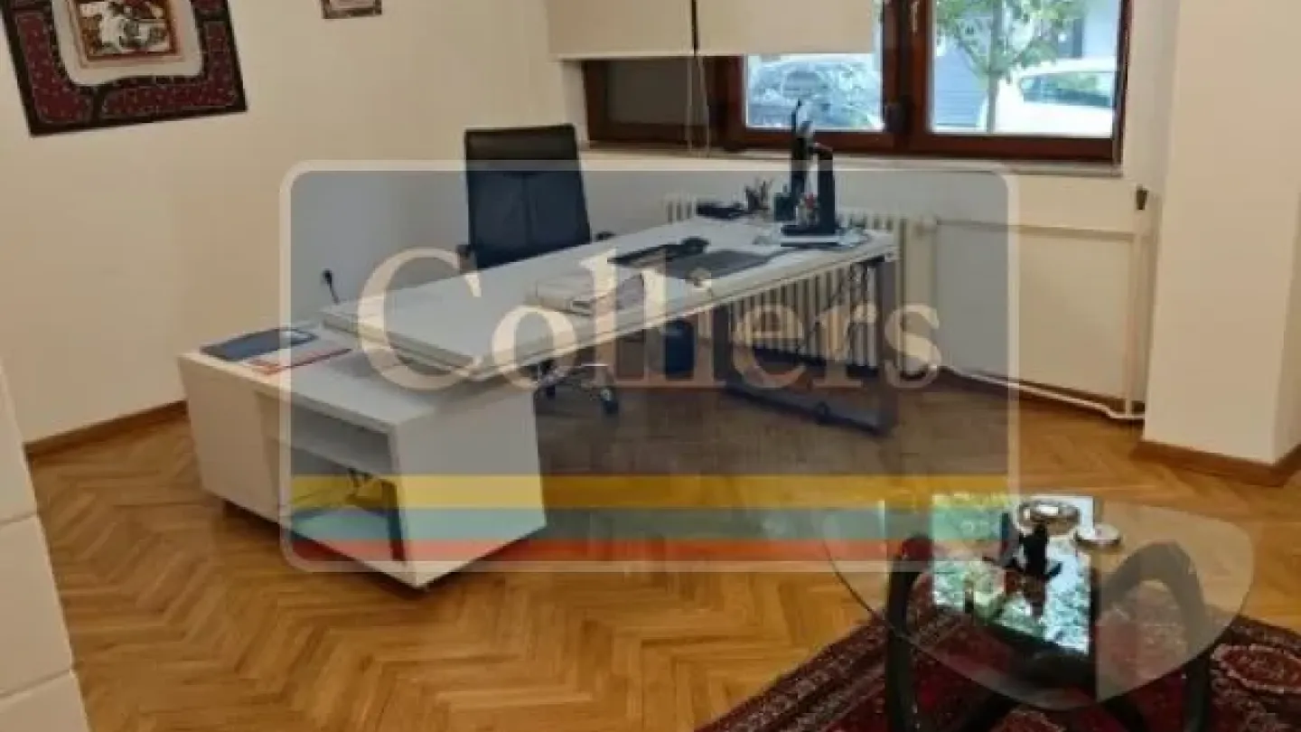 Spacious Belgrade Estate: 10 Bedrooms, Luxury Home for Sale - Image 2