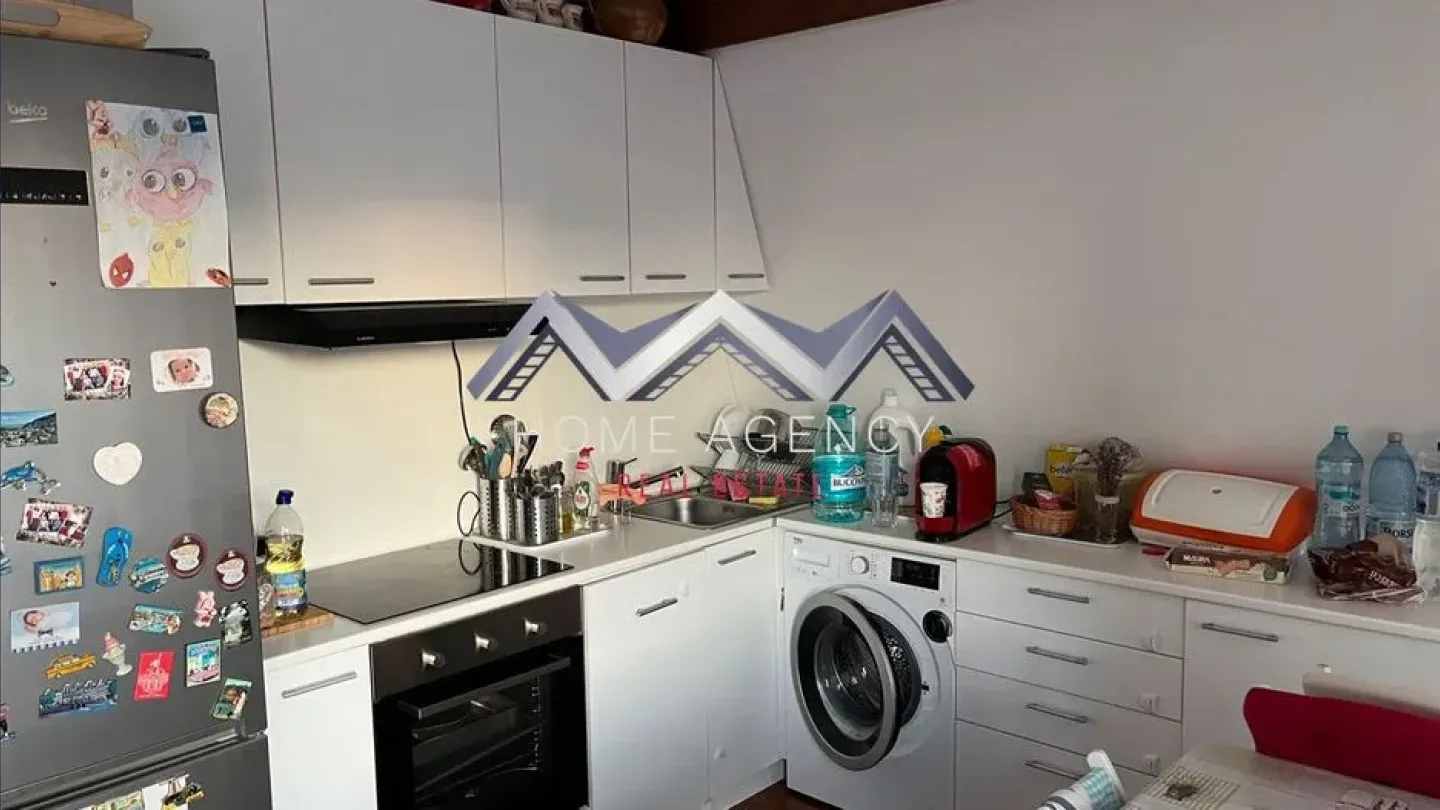 Spacious, Modern 3-Bedroom House in Otopeni – Perfect Family Home - Image 2