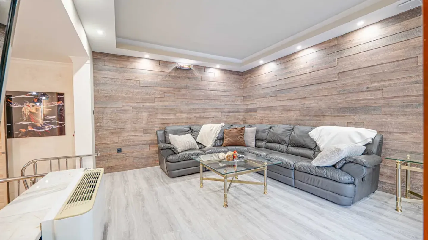 Luxury Villa Mount Vitosha View - Image 3