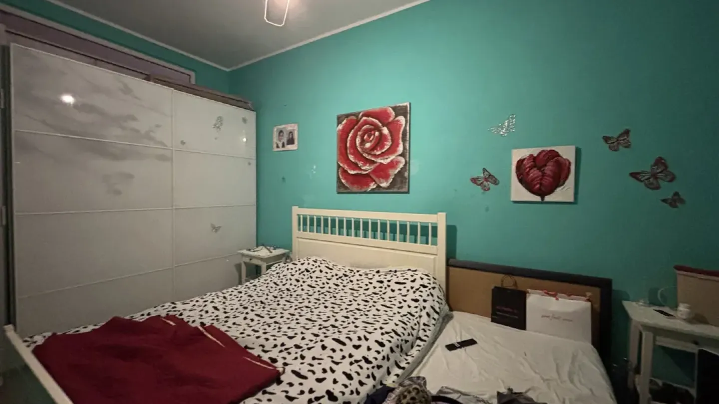 Spacious 5-Bedroom Apartment Building in Schaarbeek, Belgium - 408m2 - Image 4