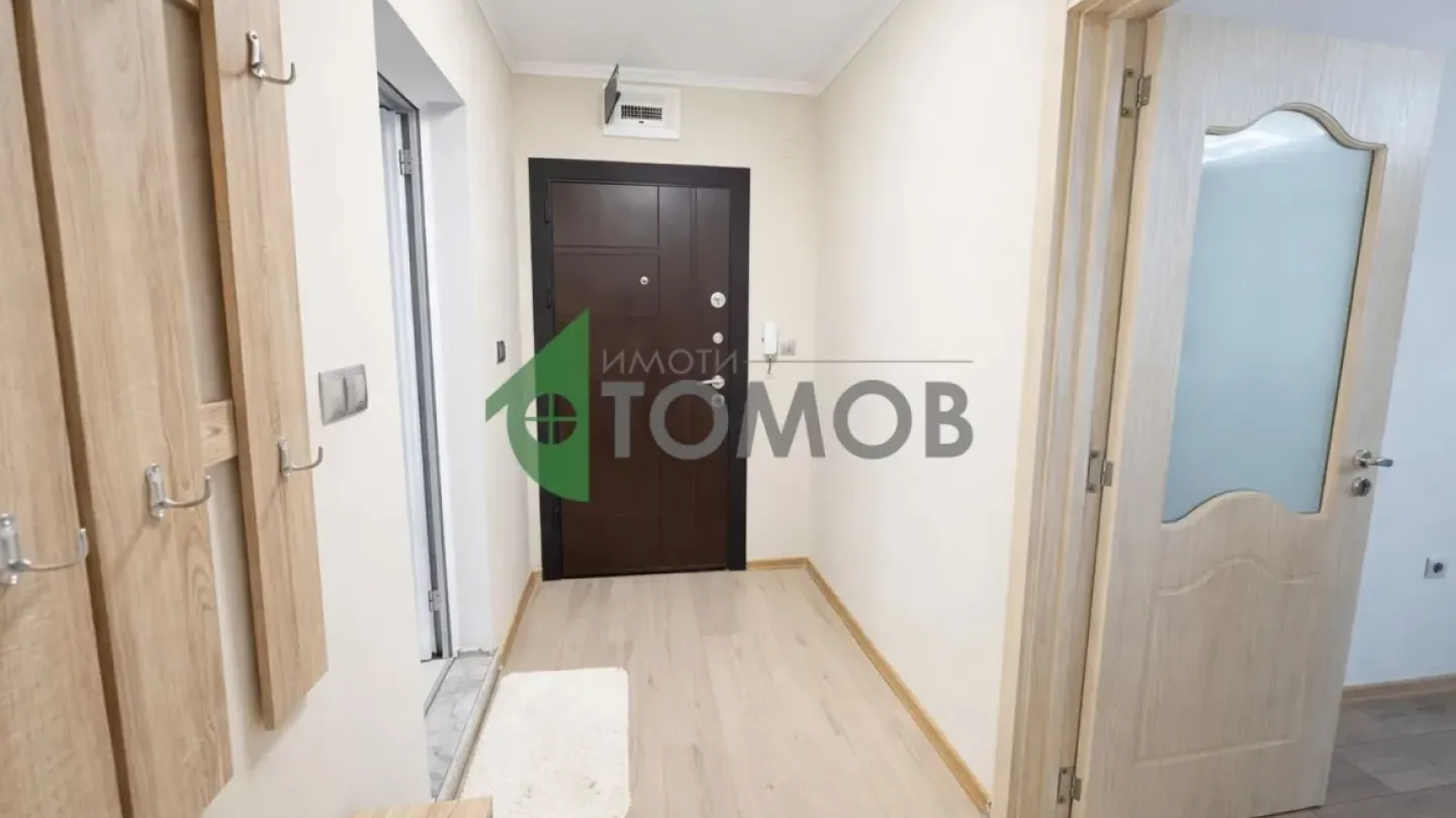 Spacious Fully Furnished 2-Bedroom Apartment in New Stara Zagora Building - Image 1