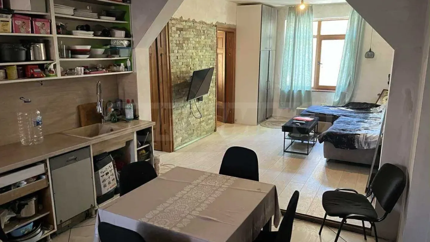 Spacious Apartment in Central Plovdiv, Near Grand Shopping Center - Image 5