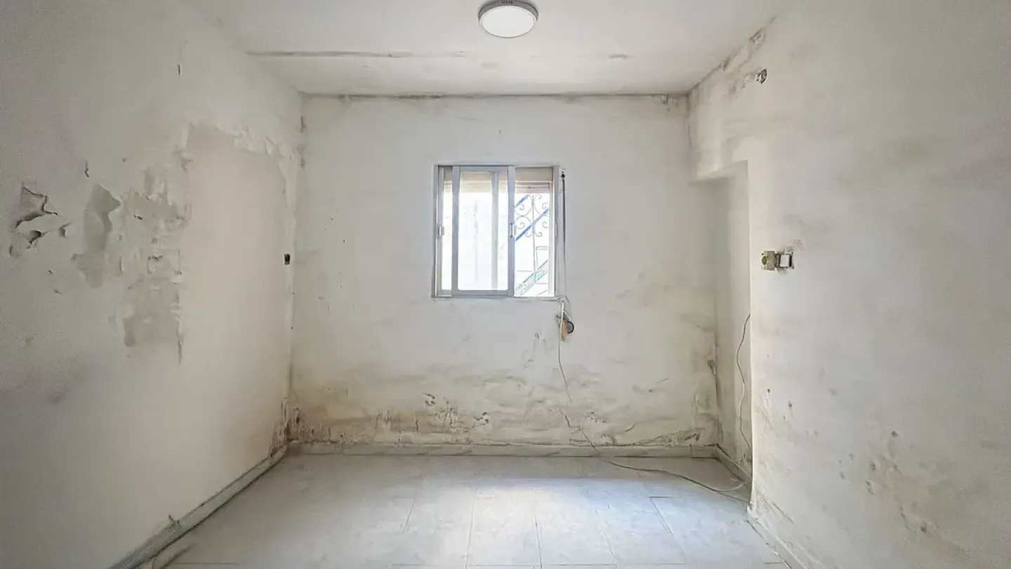 Almería Townhouse with Patio & Solarium – 3 Bedrooms, 98,000 EUR - Image 3