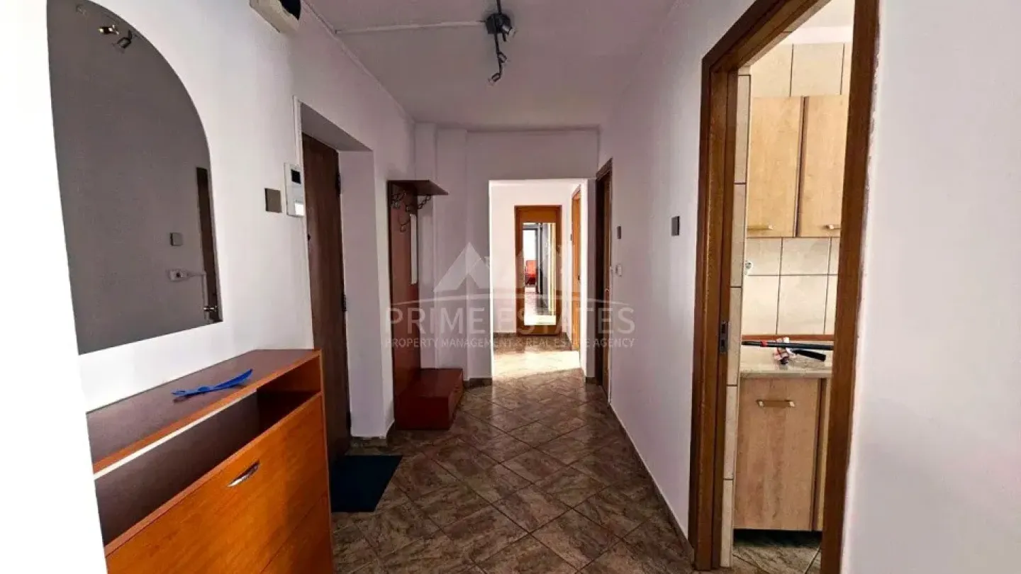 Fully Furnished 2-Bedroom Apartment Near Calea Victoriei, Bucharest - Image 3