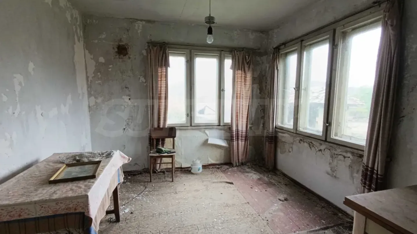House for sale in Polski Trambesh - Image 3