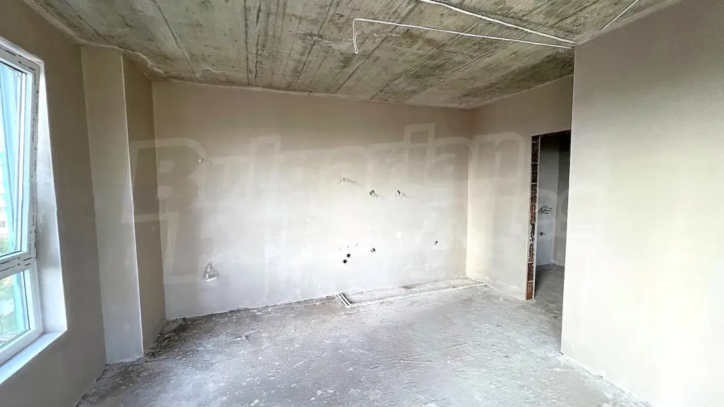 Spacious Two-Bedroom Apartment in New Stara Zagora Building - Image 2