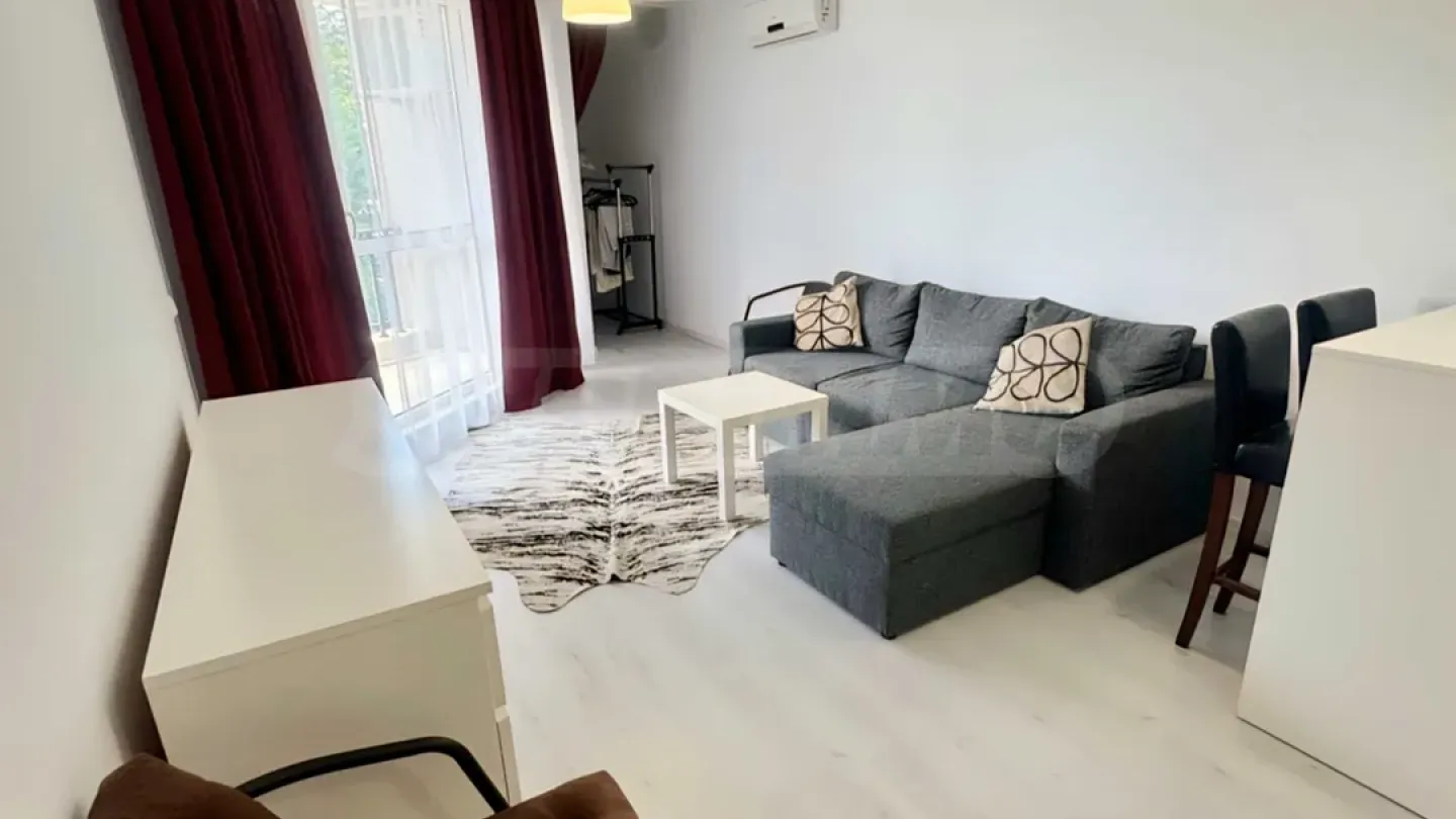 Spacious, Fully Furnished Apartment in Varna's "Briz" Area - Image 4