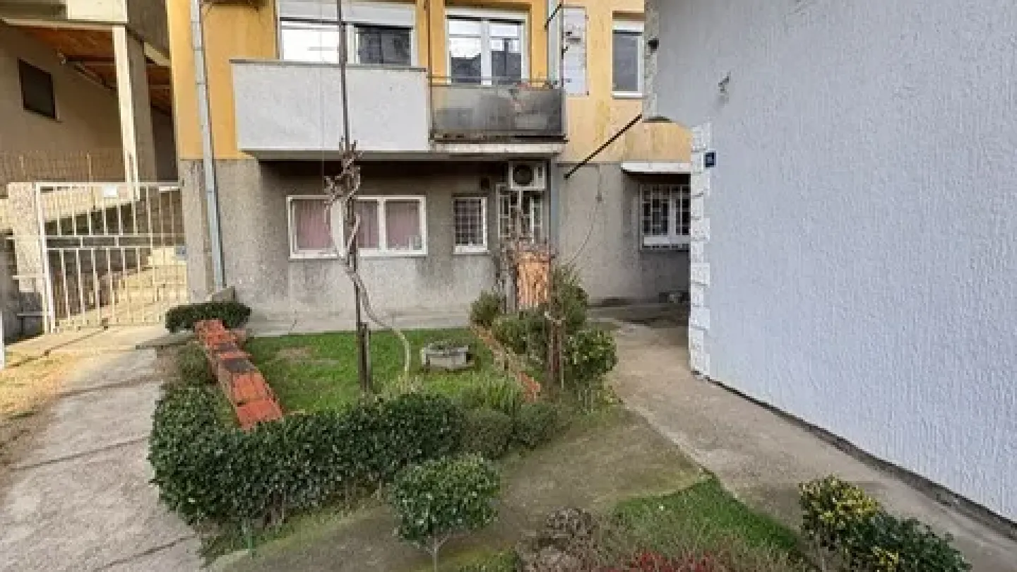 Spacious 2-Bedroom House in Palilula – Belgrade, Serbia for Sale - Image 5