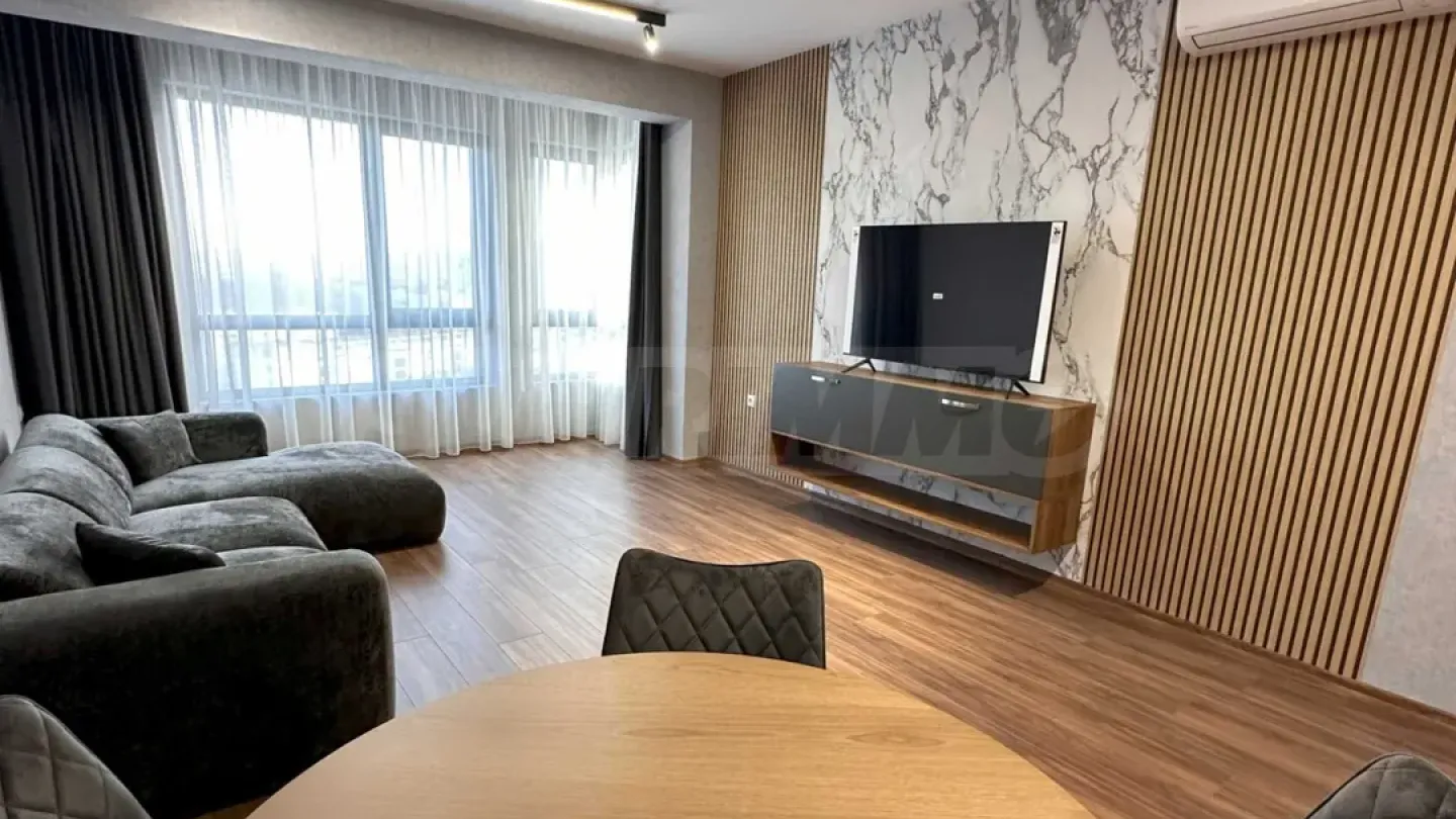 Stylish 2-Bedroom Apartment Near Mall Plovdiv - Image 2