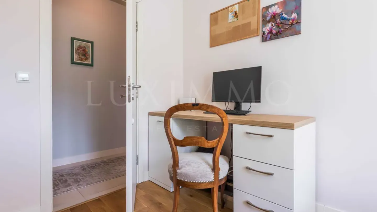 Stylish Sea View Apartment, Fully Furnished, Varna, Bulgaria - Image 3