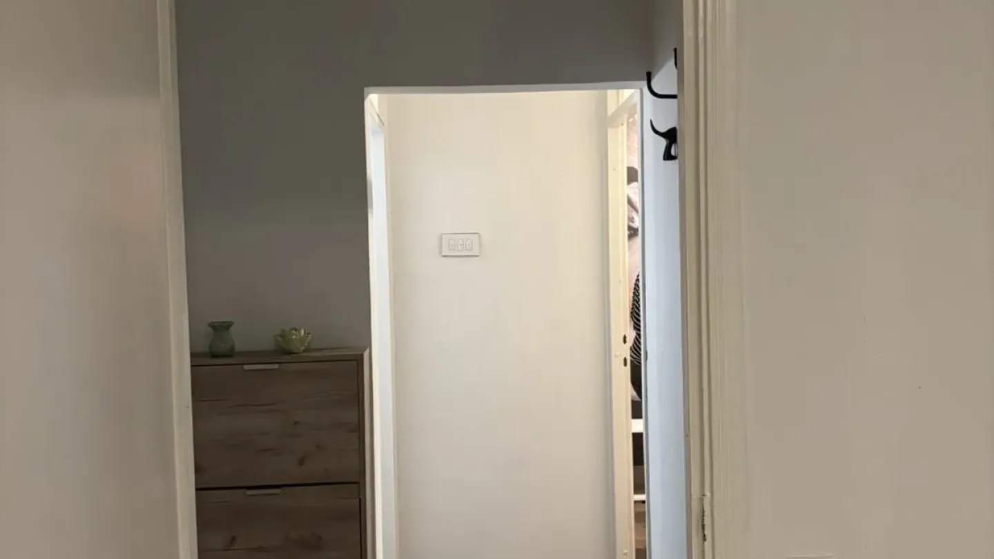 Spacious 3-Bedroom Apartment in Mirijevo, Belgrade - Ready to Move In - Image 4