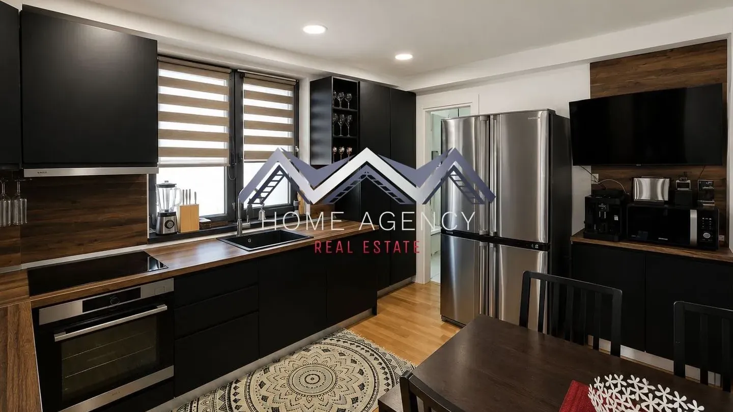 Modern 3-Bed Fully Furnished House in Tunari, Romania - Image 3