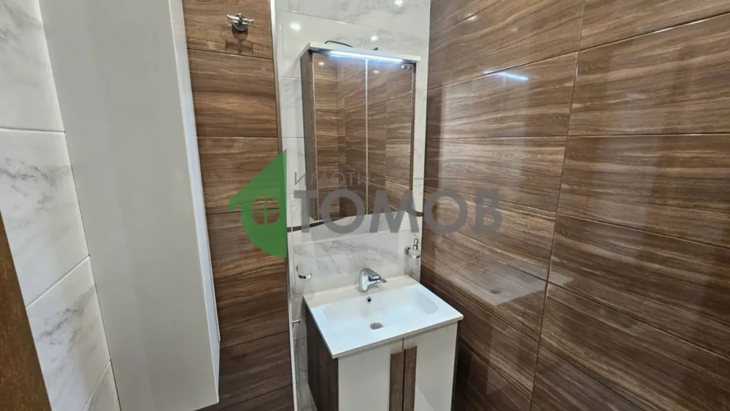 Spacious Fully Furnished Apartment in Stara Zagora City Center - Image 1